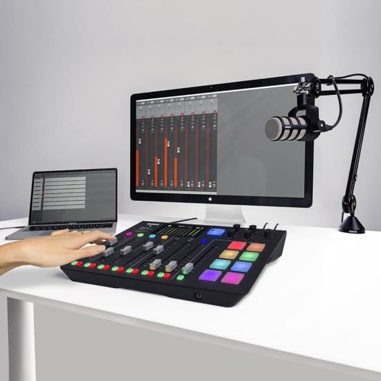 rode-rodecasterpro-insitu-firmware-white-march-2021-1000x1000-rgb